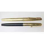 A Parker G10 fountain pen, the brushed gold coloured exterior with nib stamped '14K' '585,