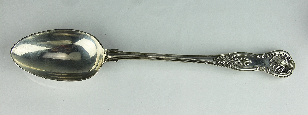 A silver Kings pattern basting spoon, William Hutton & Sons Ltd, London 1901, 31cm long, weight 6.