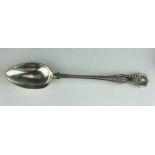 A silver Kings pattern basting spoon, William Hutton & Sons Ltd, London 1901, 31cm long, weight 6.
