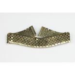 A 9ct yellow gold bracelet, London 1972,