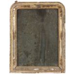 SPECCHIERA in legno con decori a rilievo in pastiglia dorata, specchio al piombo. Sicilia XIX secolo