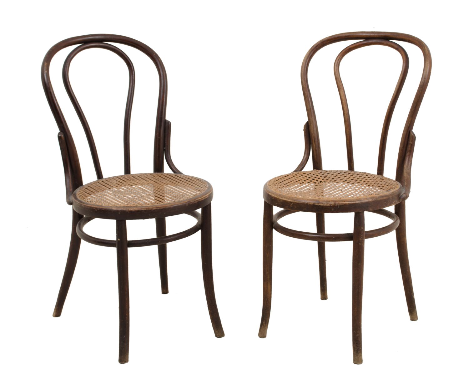 COPPIA SEDIE stile Thonet in faggio curvato a fuoco con seduta in finocchino (seduta h cm 45).