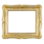 CORNICE a guantiera in legno dorato ad argento a mecca (cm 34,5 x 47). Sicilia XX secolo Misure: