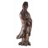 SCULTURA in maiolica raffigurante "Gheisha". Cina inizi XIX secolo Misure: h cm 65 Starting Price: