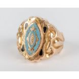 ANELLO in oro 12 Kt. Con decoro in smalto azzutto e blu. Sicilia XIX secolo  Starting Price: zero €