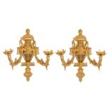 COPPIA APPLIQUES a due braccia in bronzo dorato. Italia XX secolo Misure: h cm 43