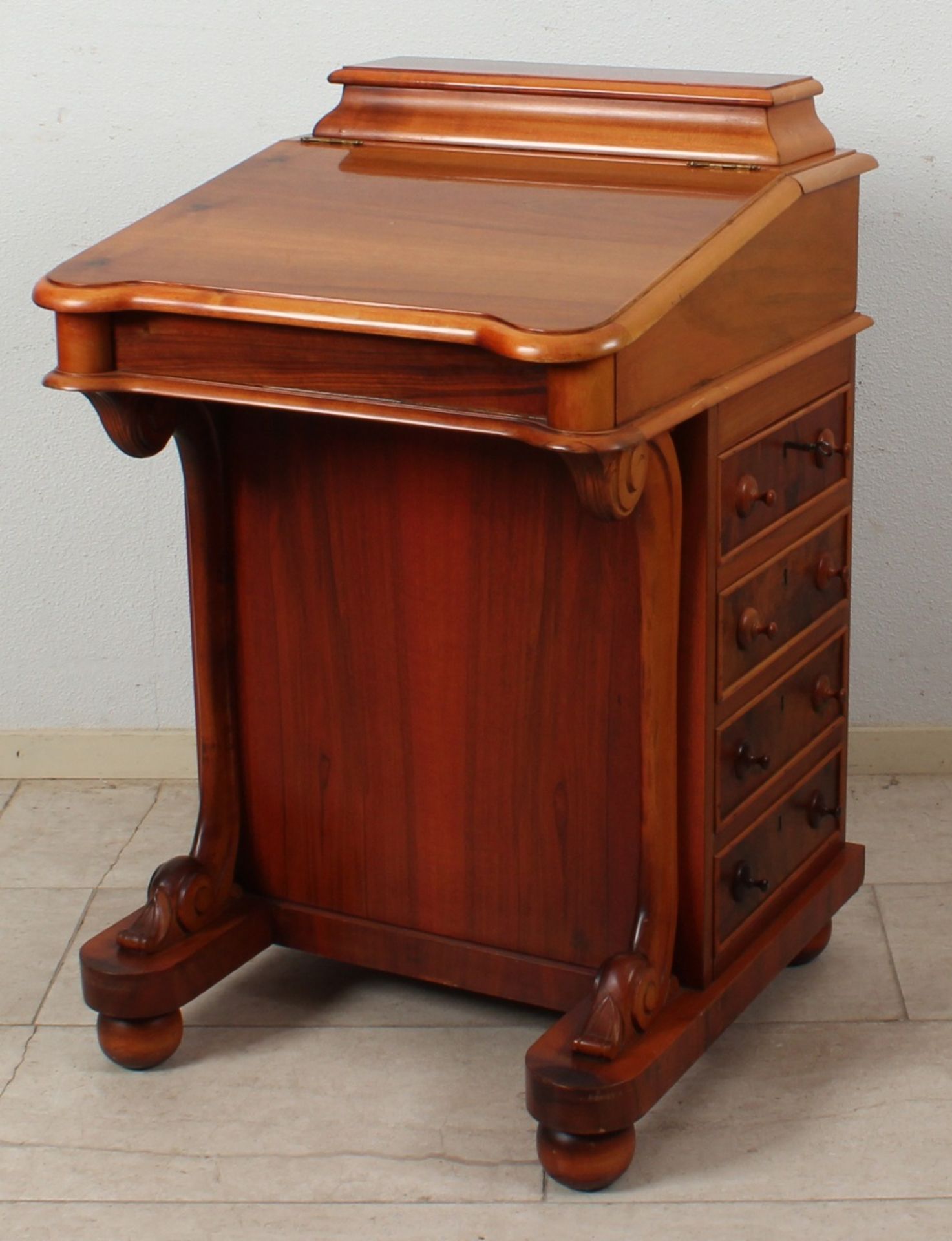 English mahogany Davenport writing desk with drawers side, 20th century 87x55x53cm. Cond: G Englisch