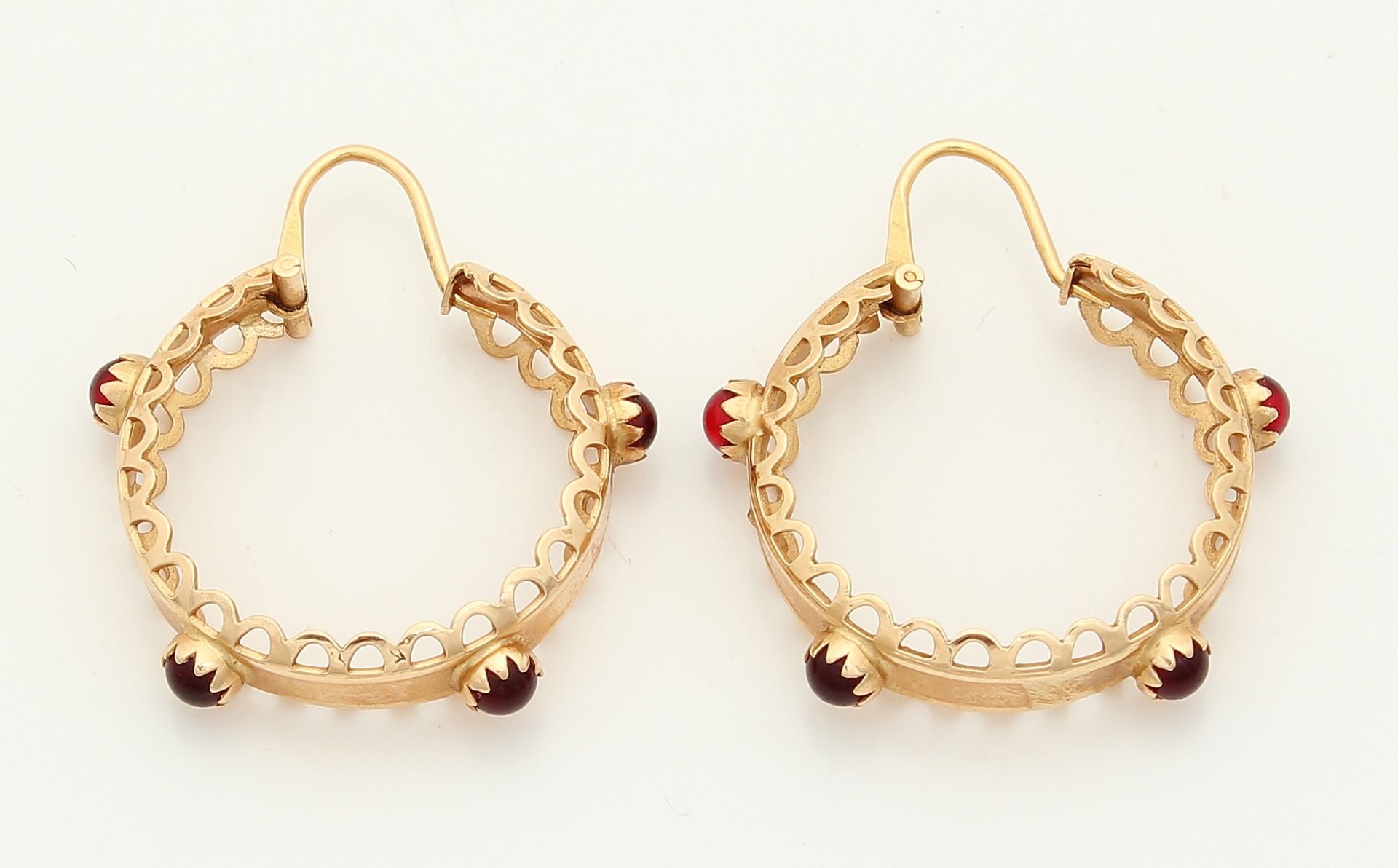 Large gold hoops, 750/000, with grenades. Hoops adorned with a scalloped edge with four round - Image 2 of 2