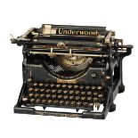 Typewriter - Underwood UNDERWOOD STANDARD, American, 1915. 20x31x34 cm