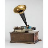 Edison Phonograph American, 1900 's, Edison Home Phonograph. 58x41x22 cm