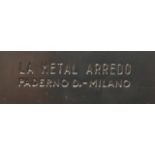 LA METAL ARREDO, Paderno D.-Milano,  Table de bureau extensible en métal et métal chromé. H : 73 L :