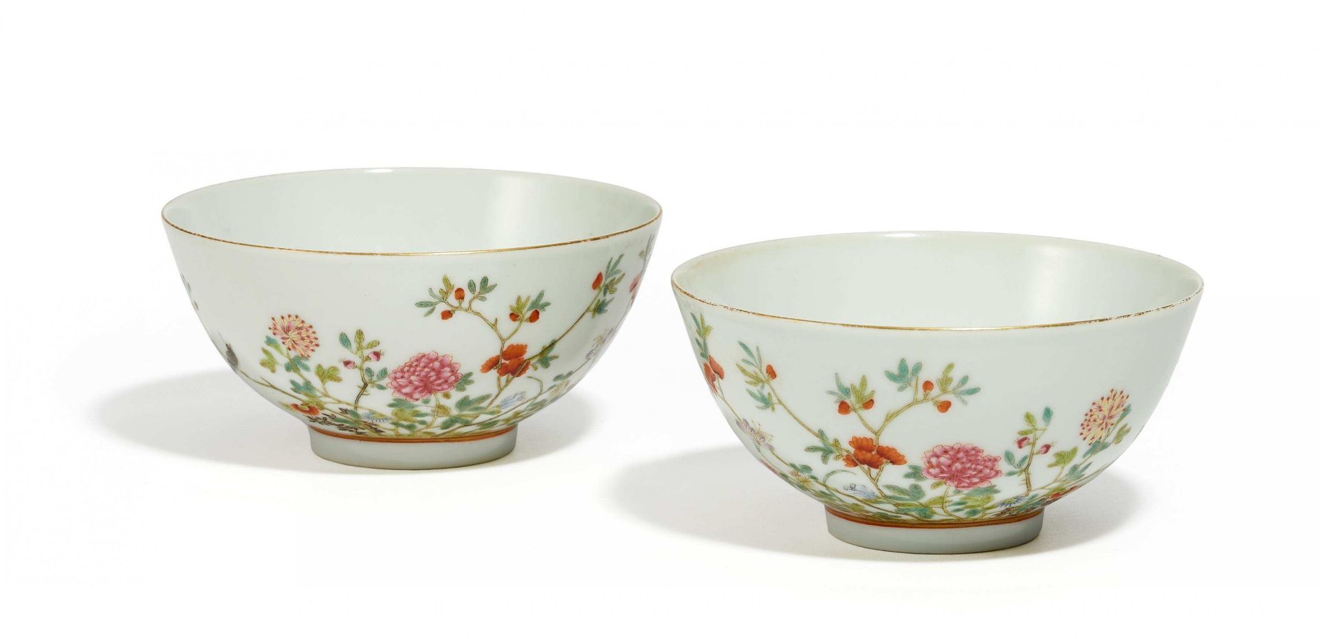 PAIR OF BOWLS. PORCELAIN. China. Qing dynasty. Guangxu period (1875-1908) or Republic. Porcelain