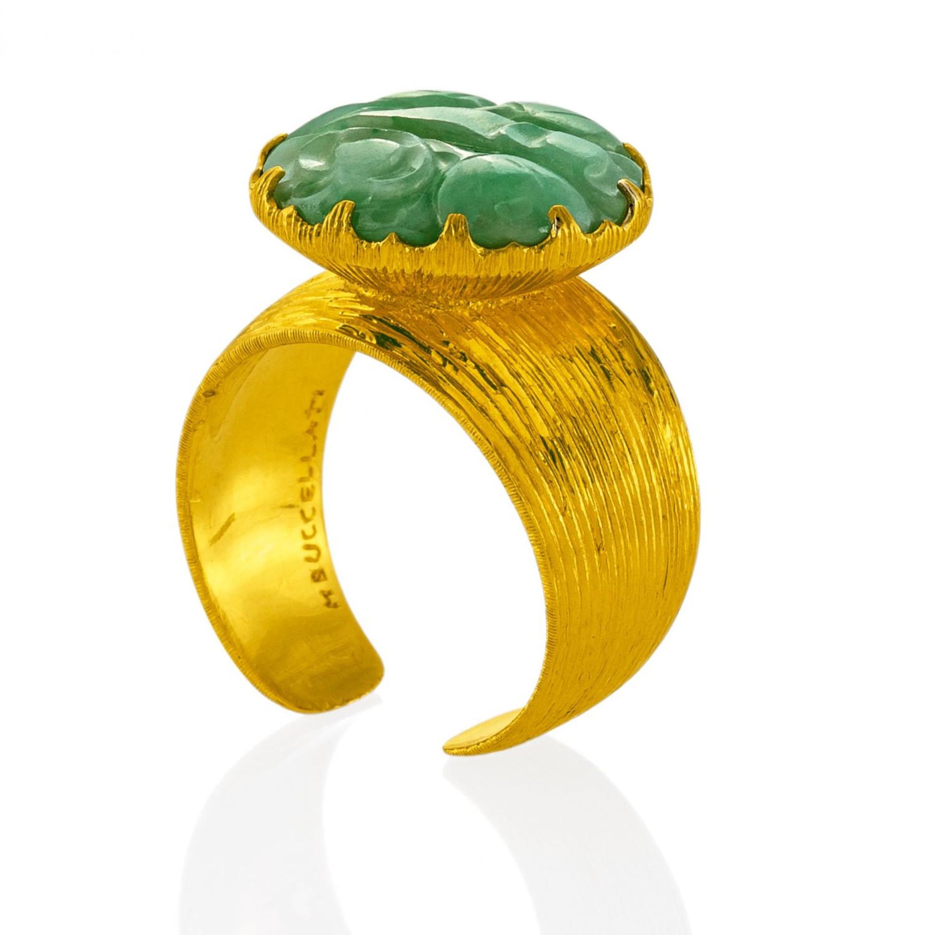 BUCCELLATI Jade-Ring. Italien, um 1950. 750/- Gelbgold, Gesamtgewicht: 7,3g. EU-RM: 49. 1