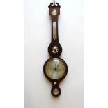 banjobarometer Engelse mahonie banjobarometer met timpaanvormige kap en verzilverde tinnen