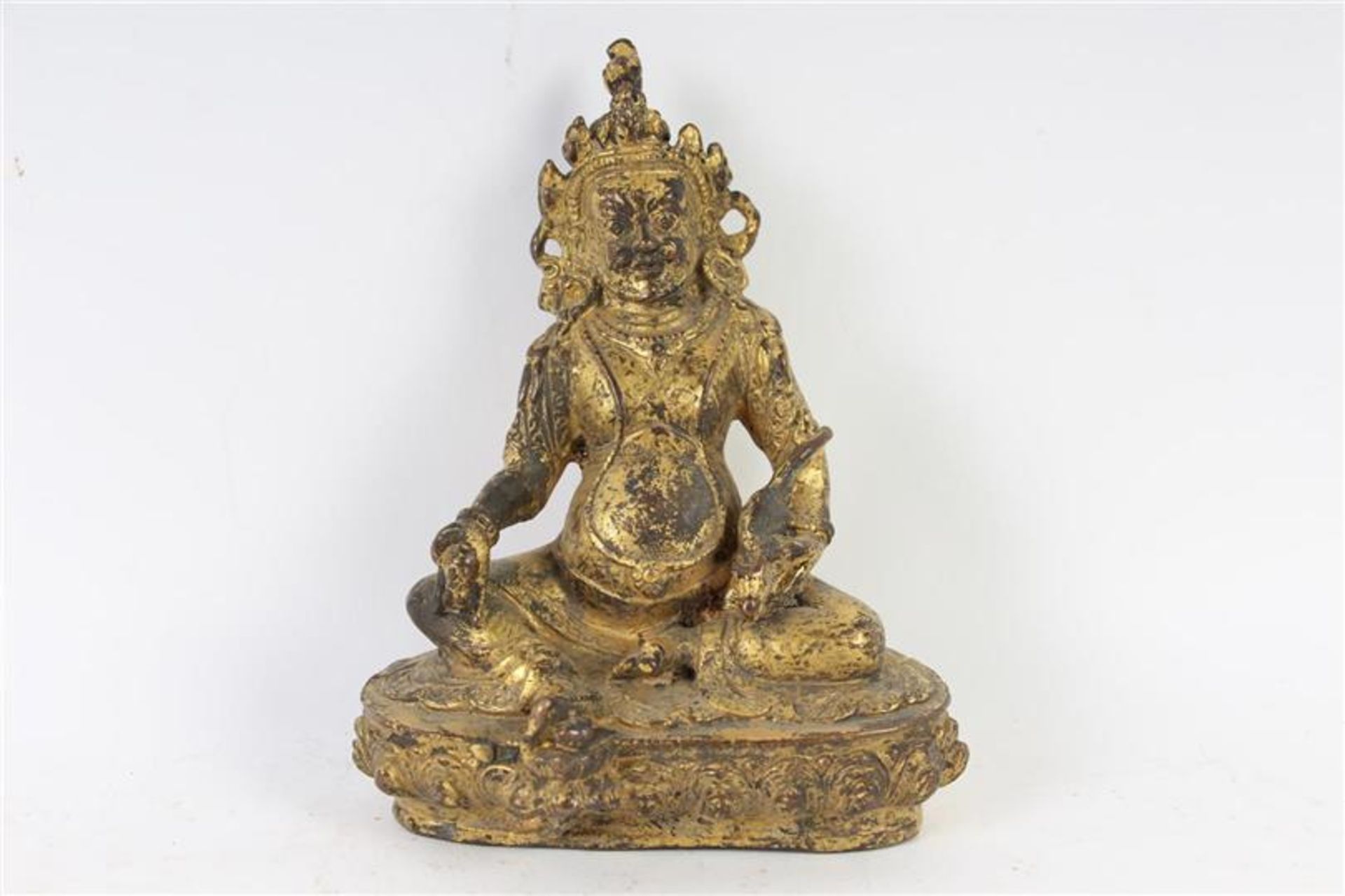 Koudvergulde bronzen Boeddha. H: 14 cm.