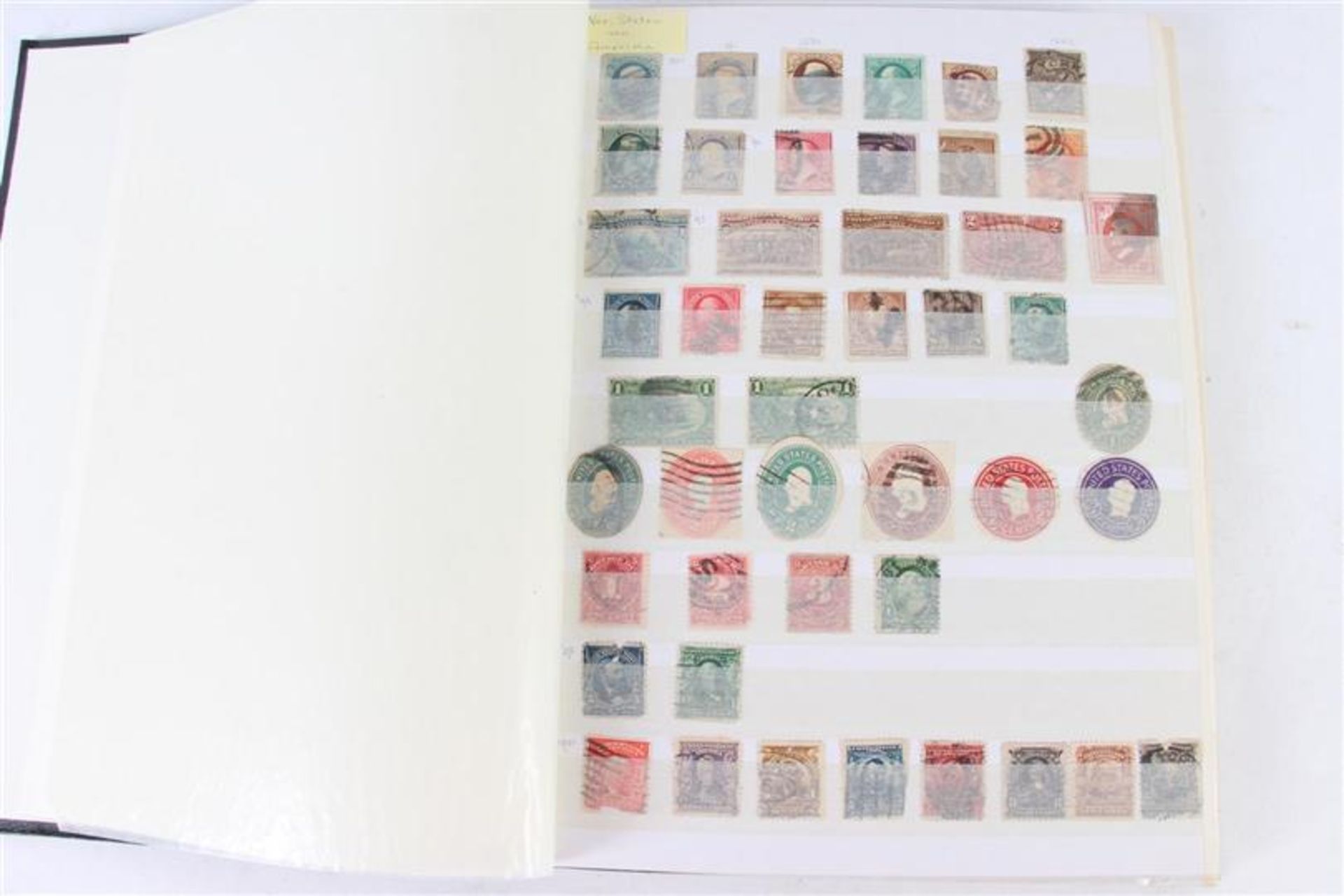 Zeven albums met postzegels. Toegevoegd diverse ansichtkaarten. - Bild 4 aus 9