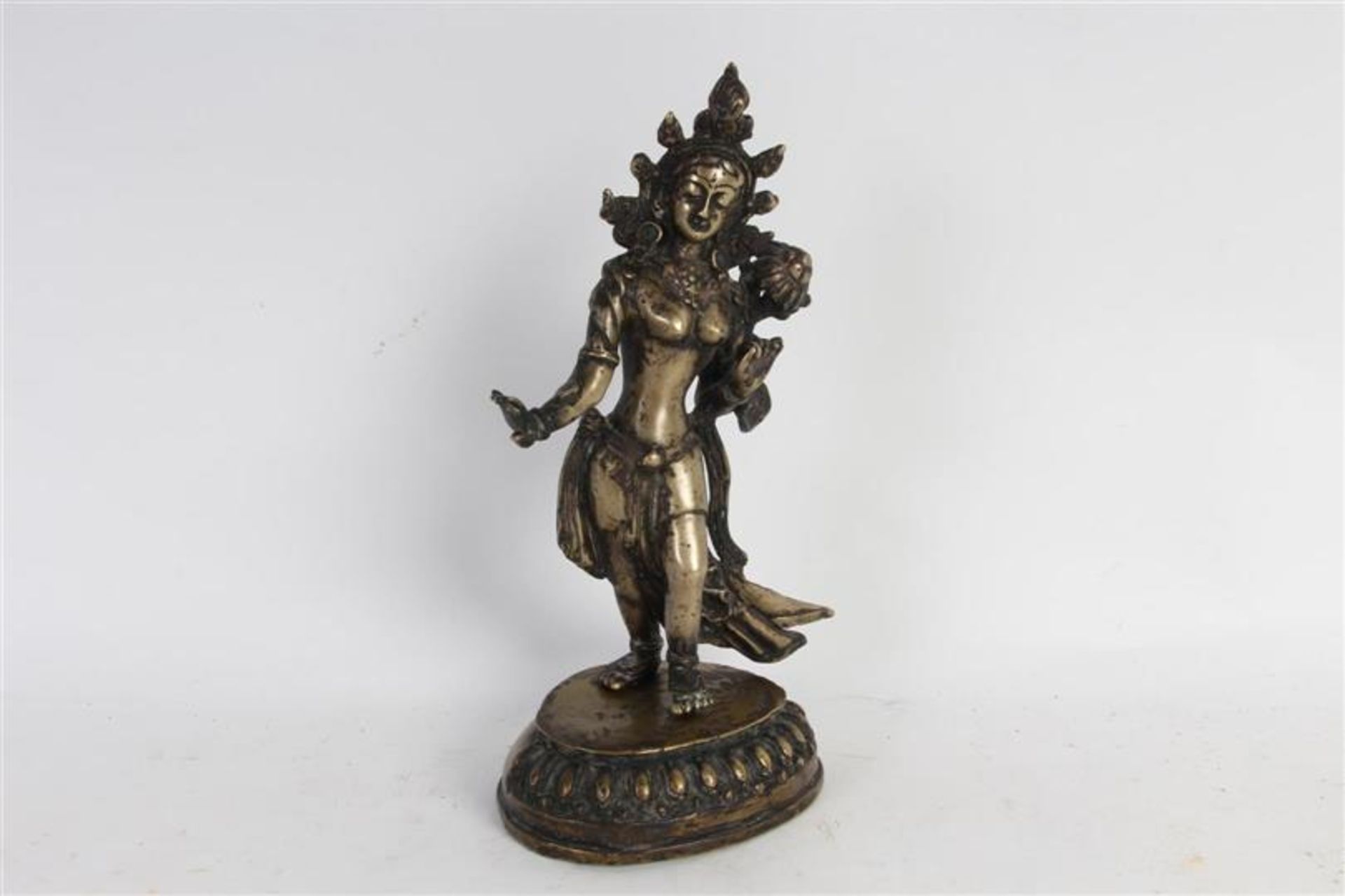 Brons met zilveren Boeddha, vroeg 20e eeuw met defect. H: 24 cm. - Bild 2 aus 9