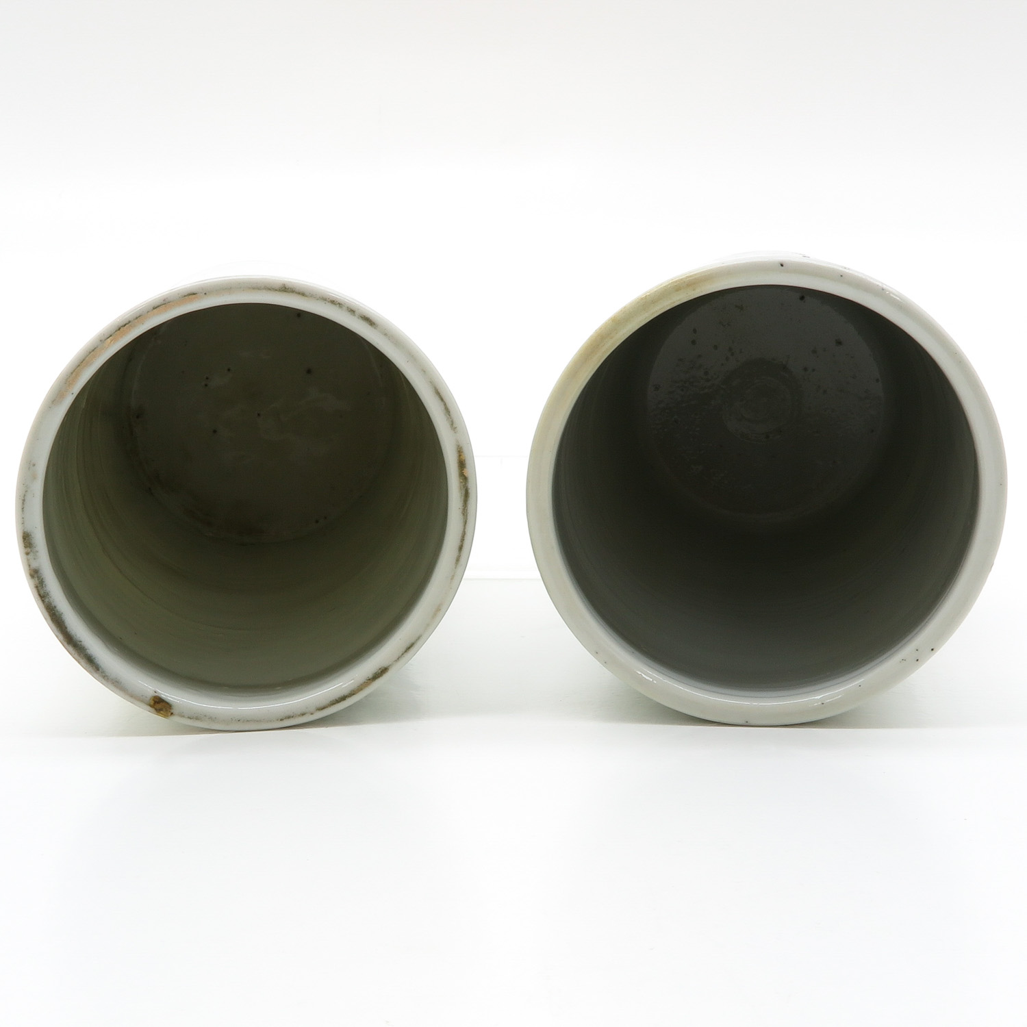 Lot of 2 China Porcelain Cylinder Roll Wagon Vases - Image 5 of 6