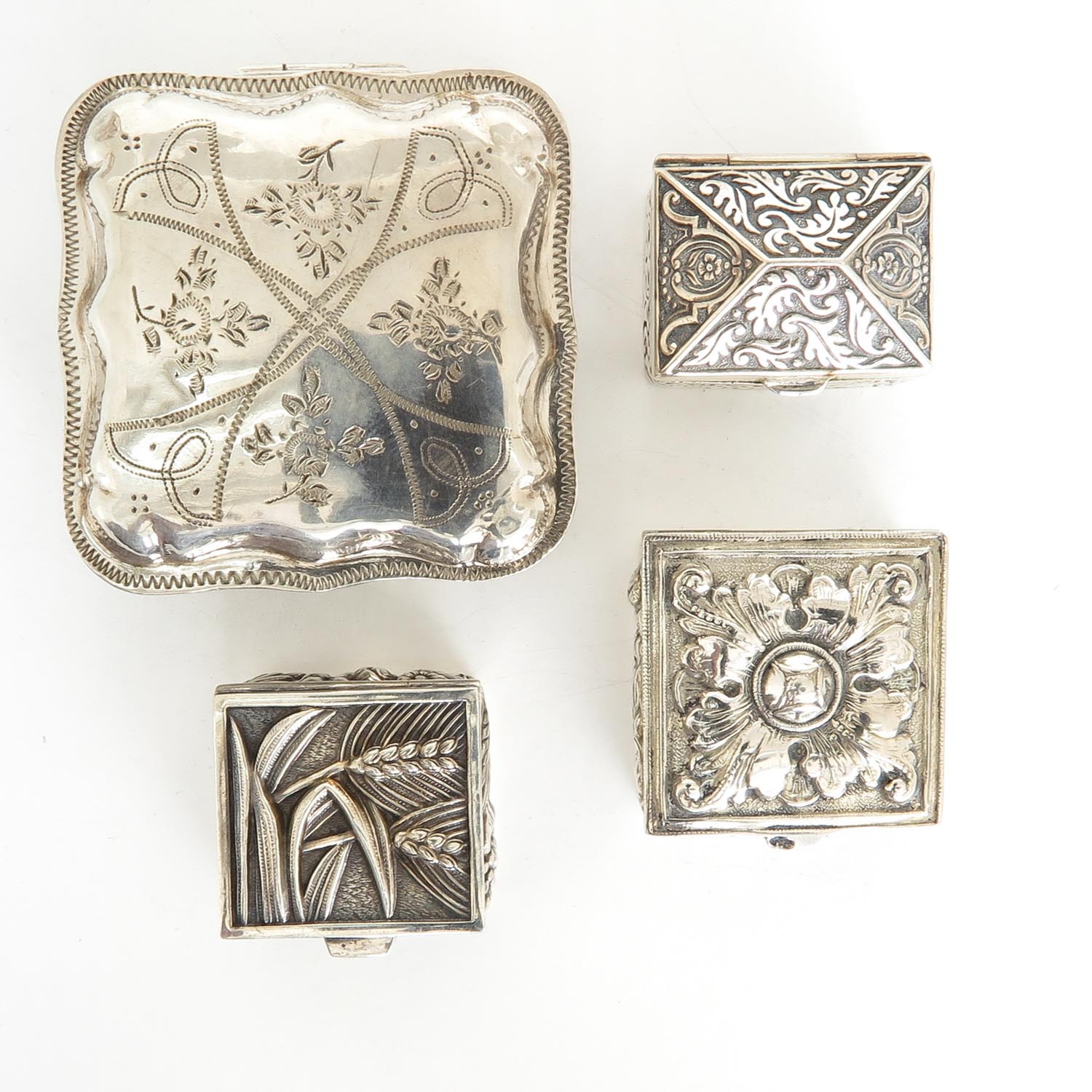 Lot of 4 Silver Pill Boxes - Image 5 of 6