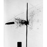 Harold E. Edgerton (Fremont, Nebraska 1903 – 1990 Boston) Bullet through Plexiglas. 1962 Späterer