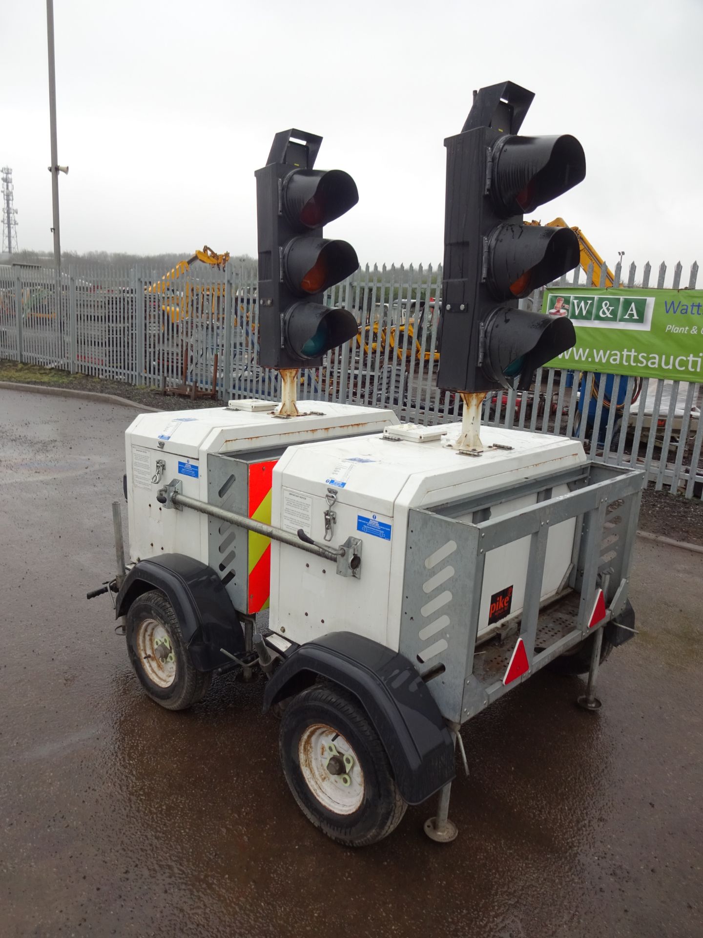 PIKE COMBI Kubota diesel powered traffic lights (3086673) - Image 2 of 9