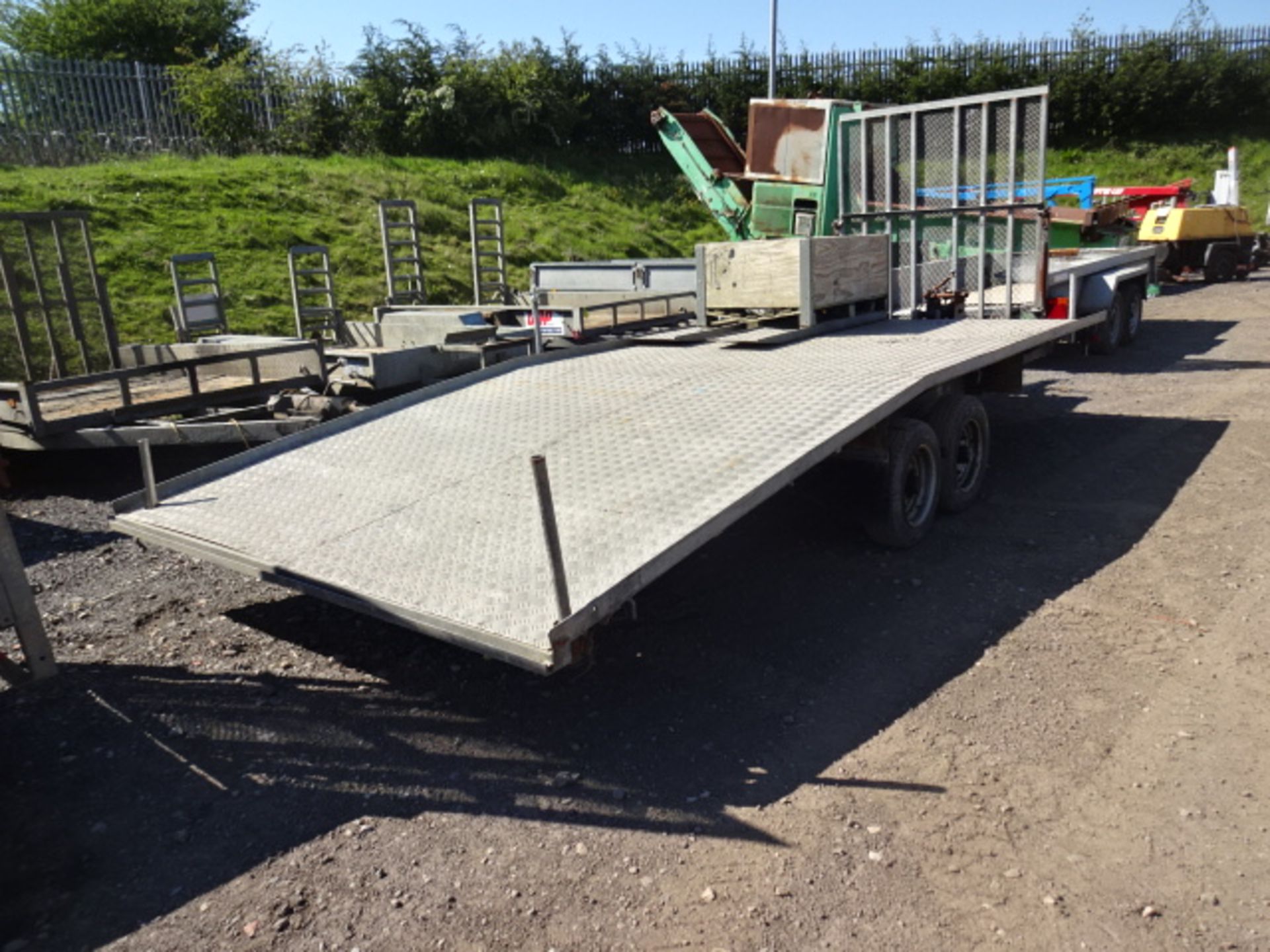 INDESPENSION 16' beavertail trailer c/w ramps (ball hitch) - Image 2 of 2