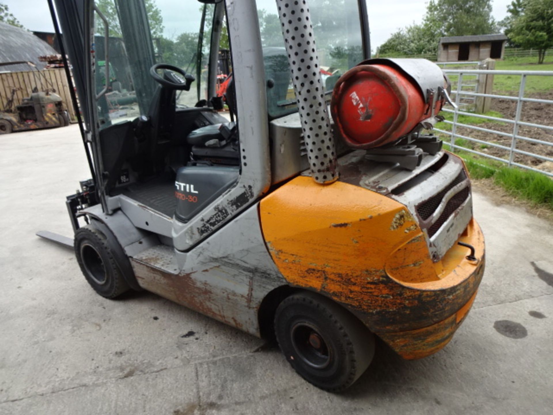 2007 STILL RX70-30T 3t gas driven forklift truck S/n: 517327002306 with duplex mast, new forks & 3rd - Image 6 of 9