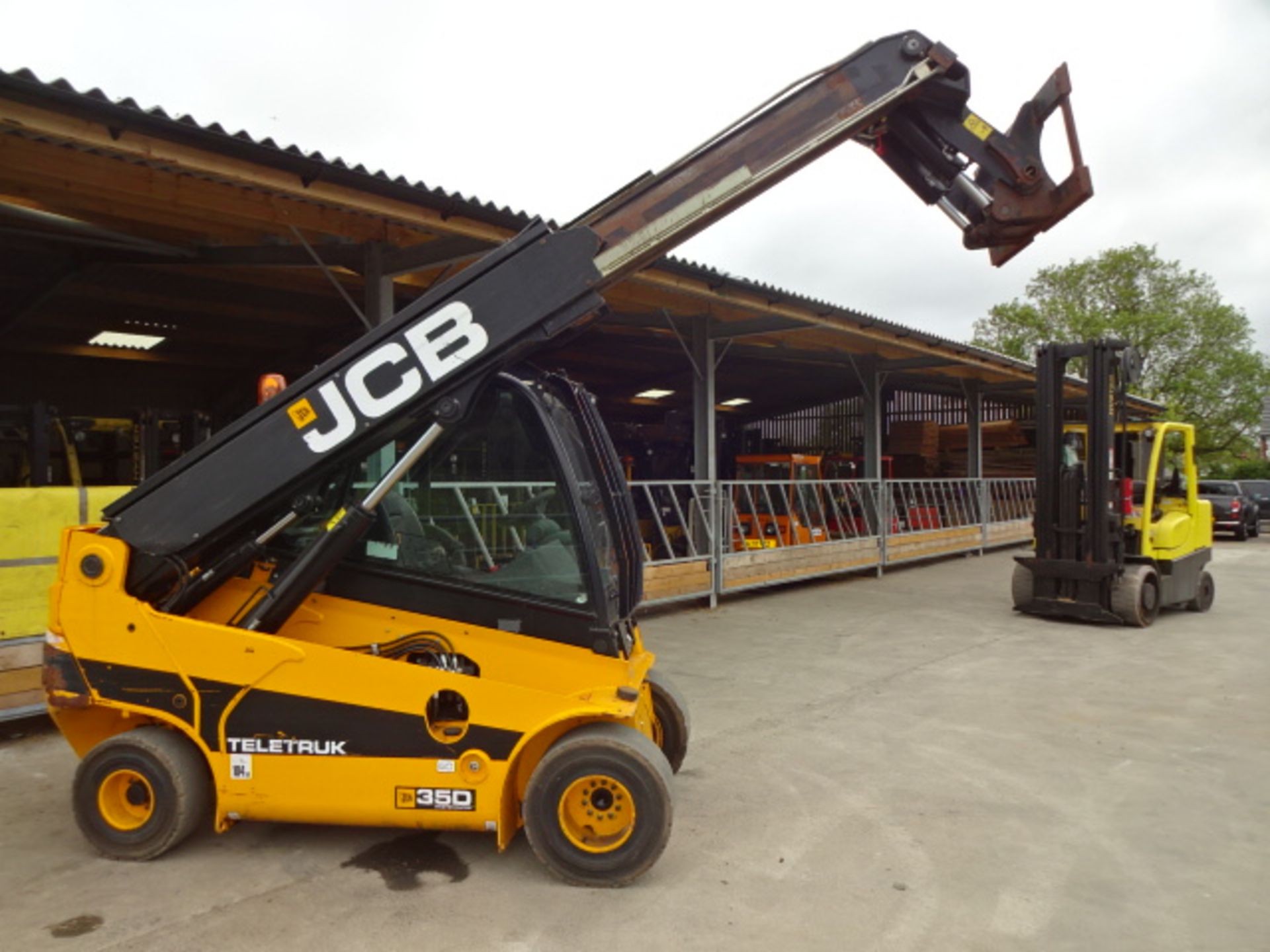 2012 JCB TLT35 Wastemaster 3.5t diesel driven telescopic forklift truck S/n: E01541170 with - Image 8 of 10