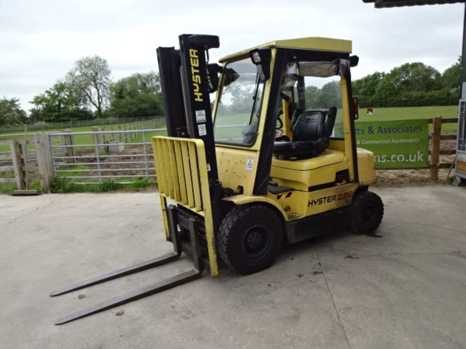2004 HYSTER H2.00XM 2t diesel driven forklift truck S/n: H177B51554B with duplex free-lift mast, - Image 3 of 10