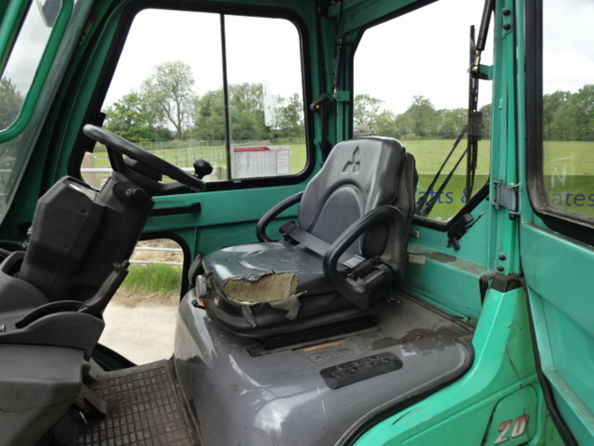 2010 MITSUBISHI FD20N 2t diesel driven forklift truck S/n: EF18C 01026 with triplex free-lift - Image 6 of 10