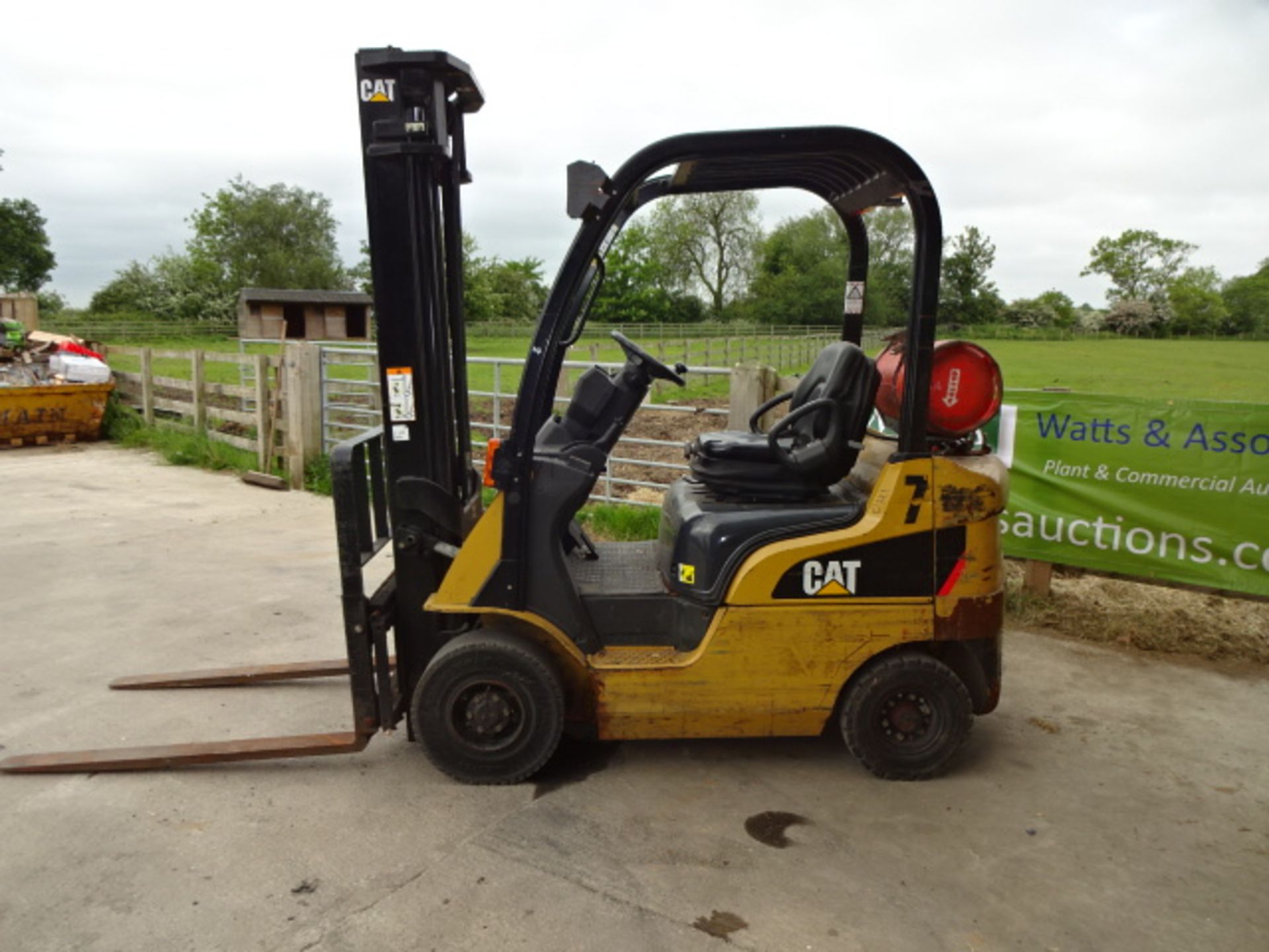 2007 CATERPILLAR GP18N 1.8t gas driven forklift truck S/n: ET34L 40840 with duplex mast & side-shift - Image 5 of 9