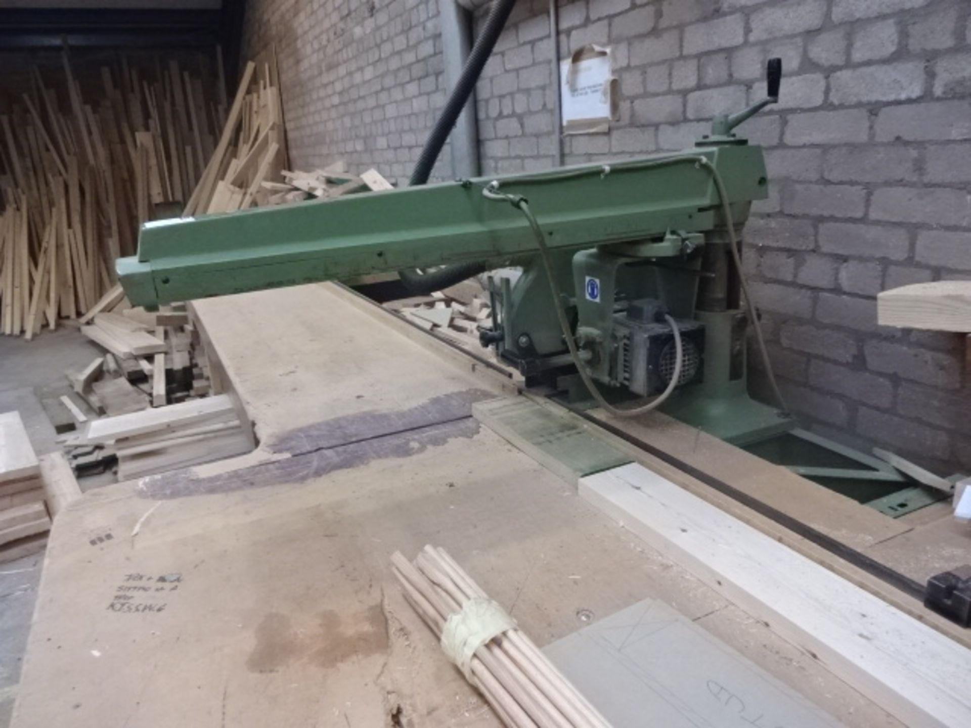 WADKIN BRA350 415v radial-arm mitre saw with 1600mm stroke course, Test number 942073 - Image 3 of 6