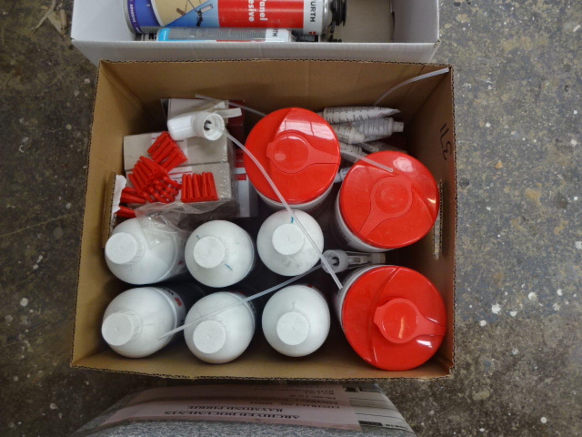 Box of WURTH glass cleaning equipment