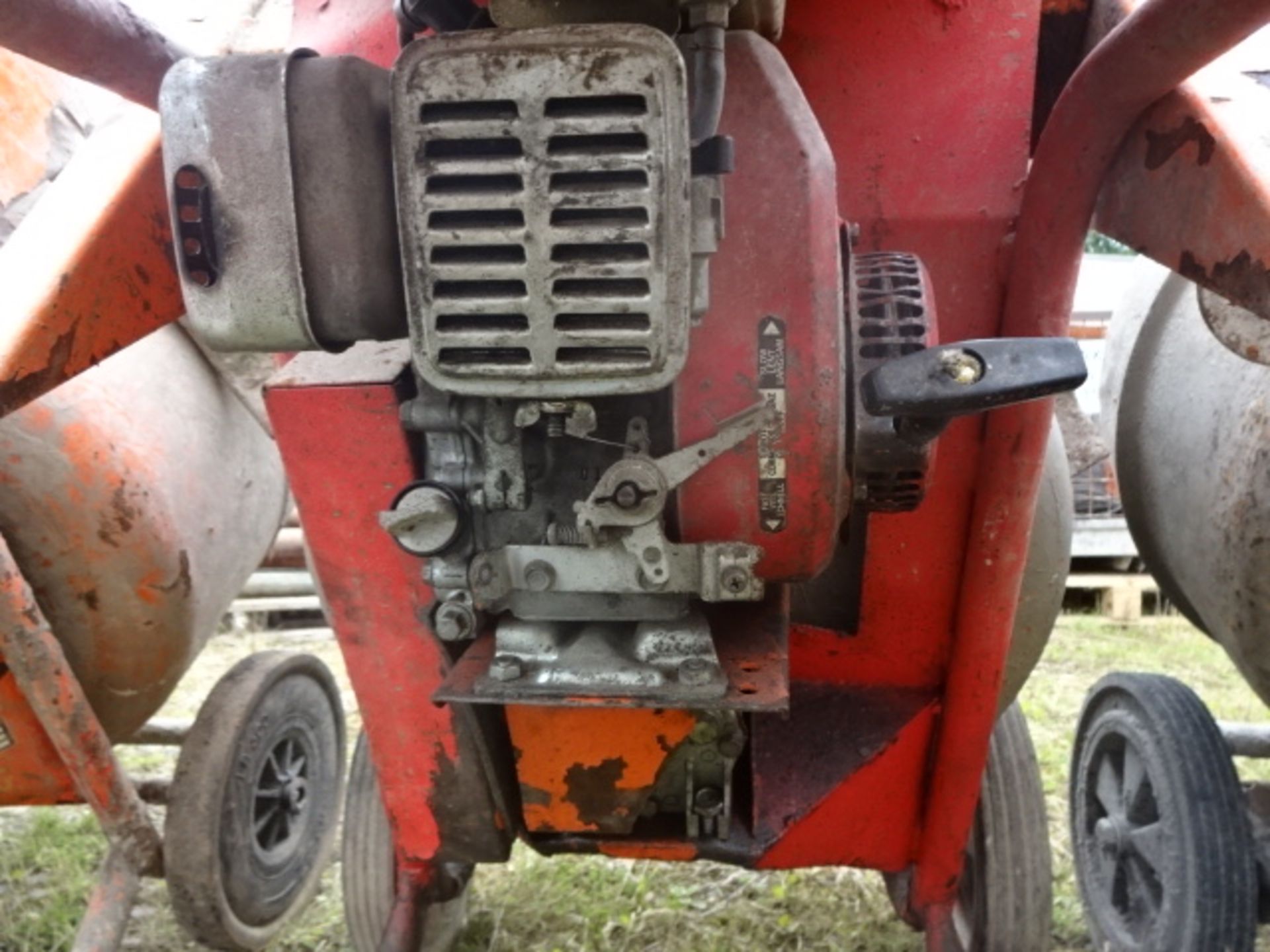 BELLE MINIMIX 150 petrol-driven cement mixer with stand - Image 2 of 2