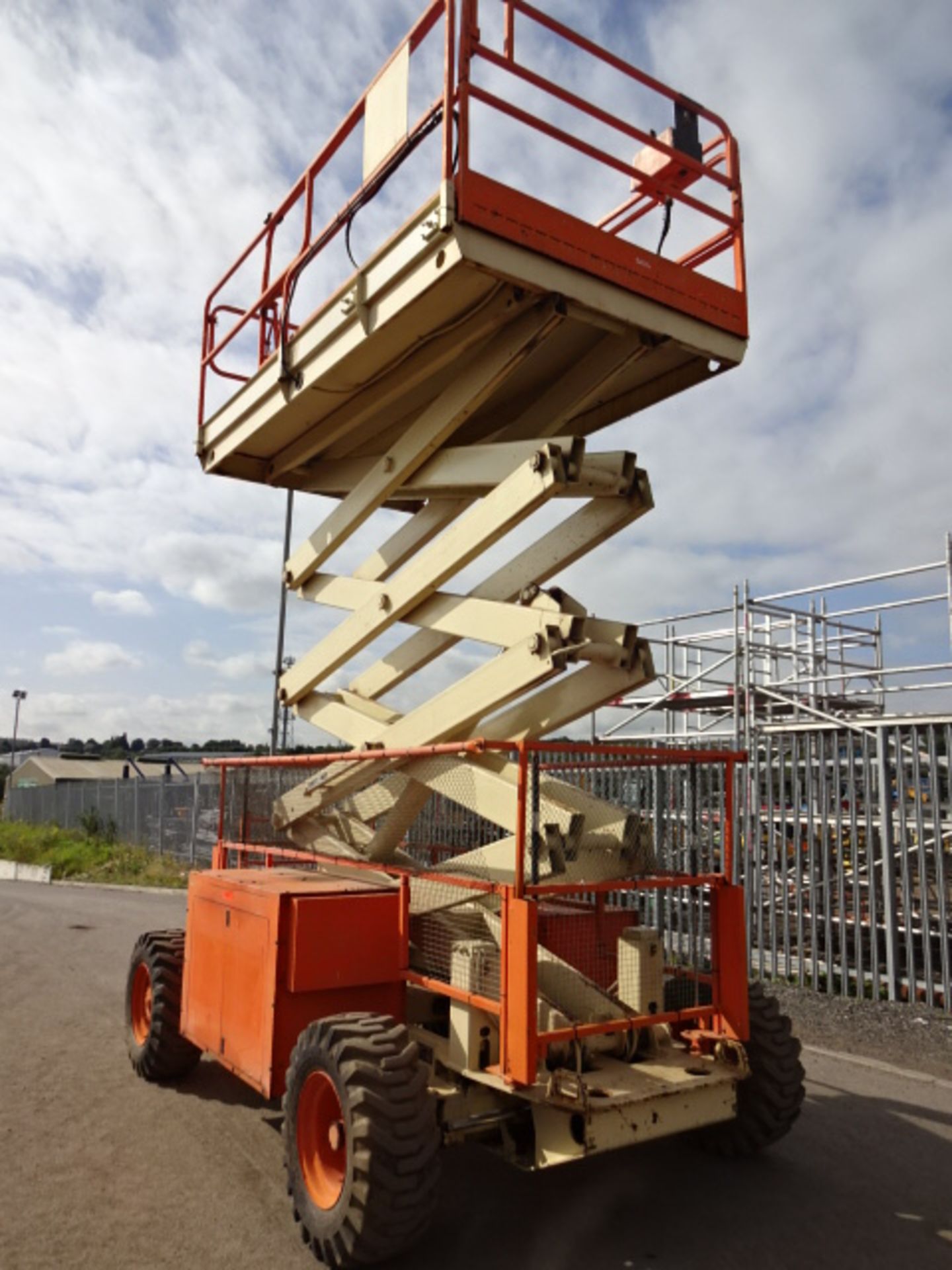 2003 JLG 33RTS diesel driven scissor lift (s/n 45968)(RDL) - Image 8 of 8