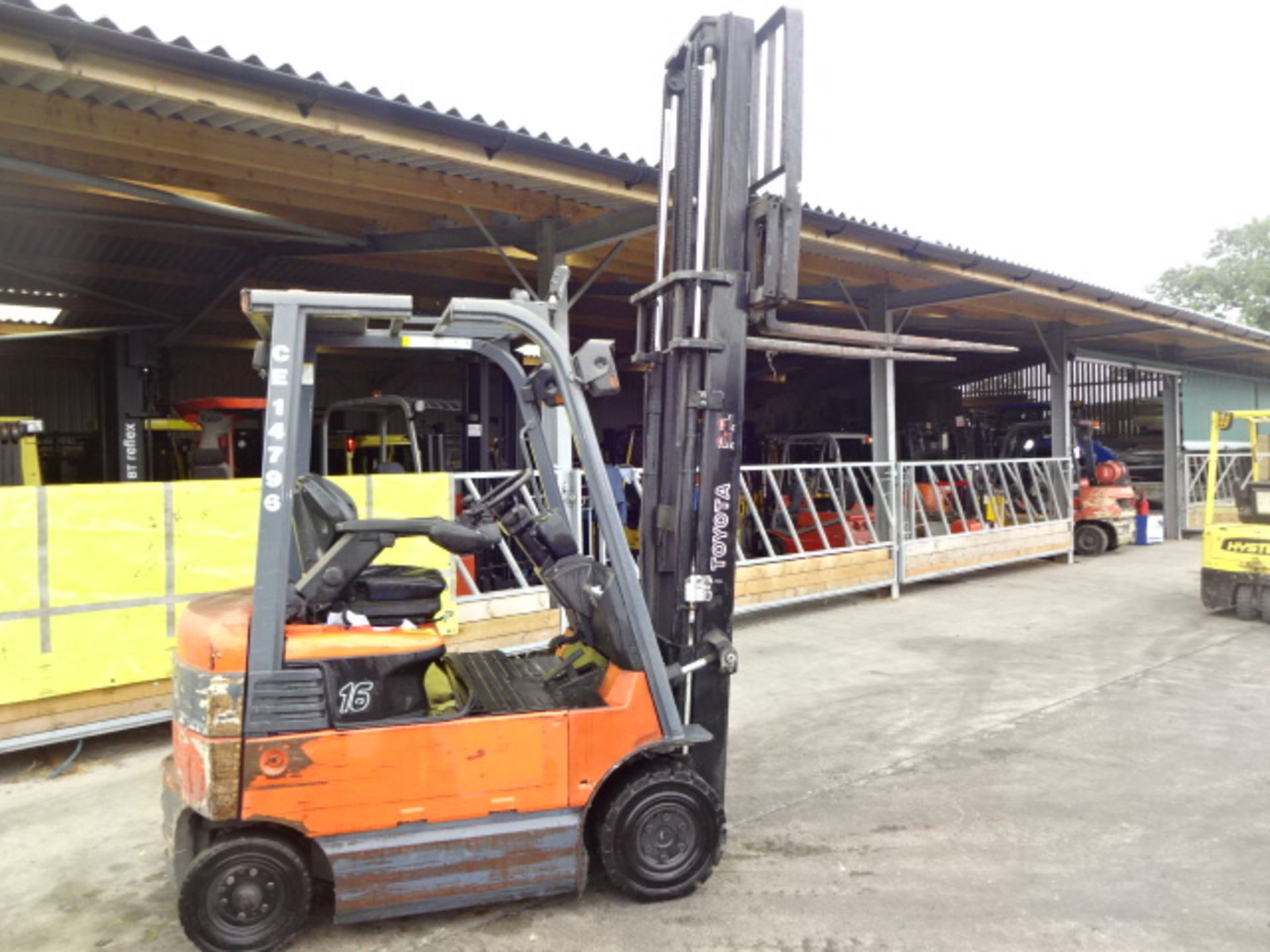 2009 TOYOTA 7FBMF16 1.6t battery driven forklift truck S/n: E14607 with duplex mast & side-shift ( - Image 5 of 7