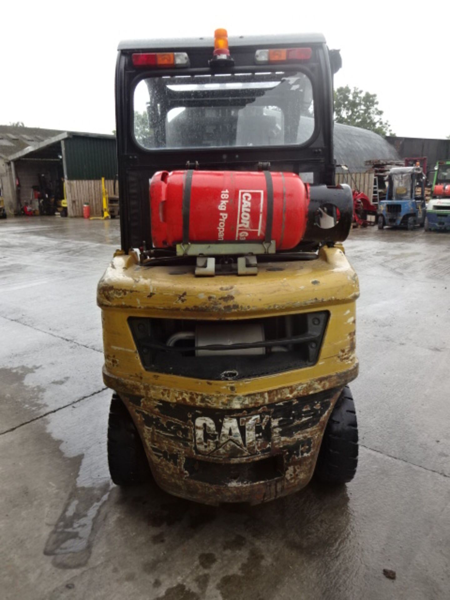 2007 CATERPILLAR GP25N 2.5t gas driven forklift truck S/n: ET17DL51494 with triplex free-lift - Image 9 of 9