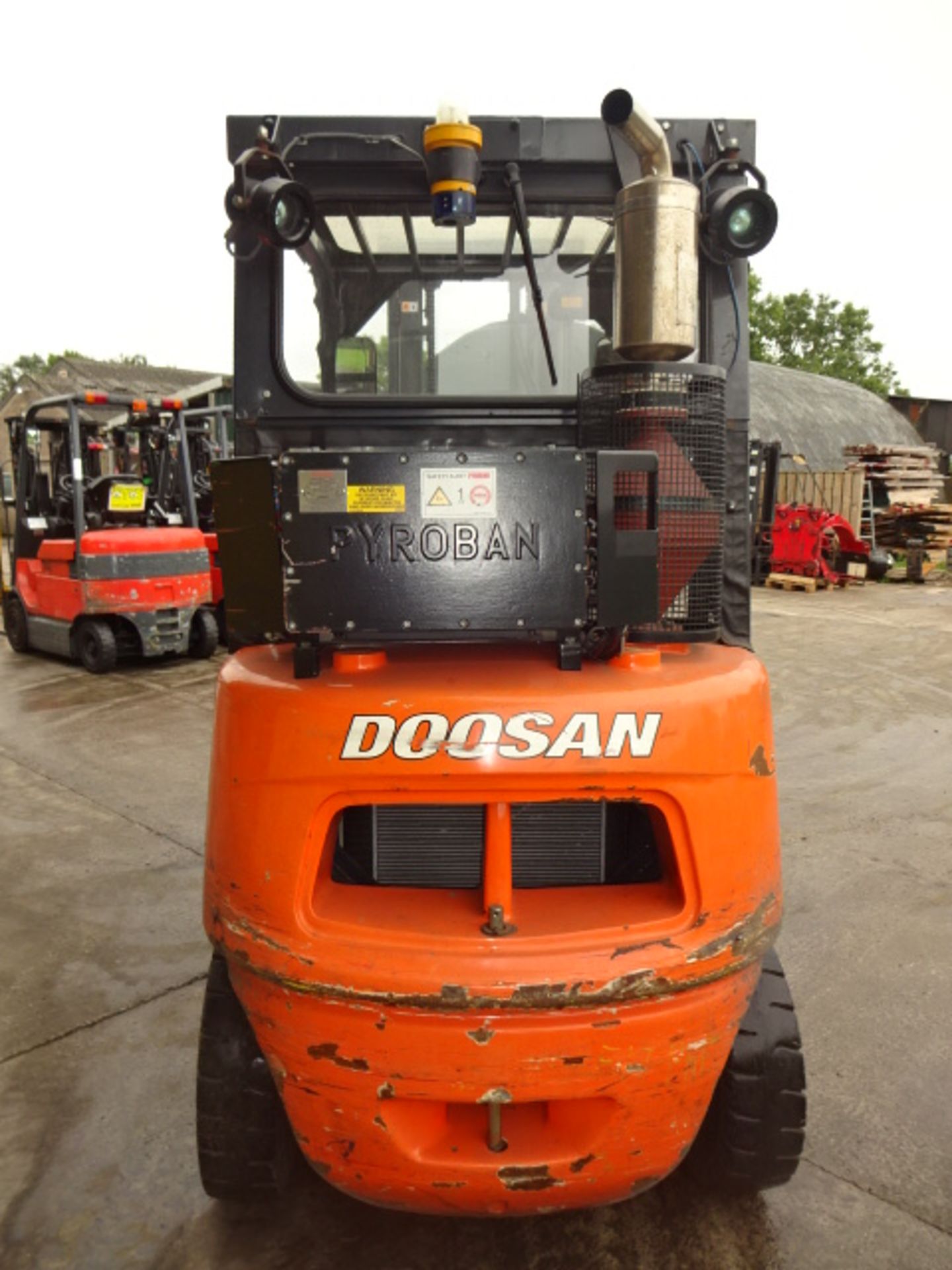 2010 DOOSAN D25S-5 2.5t diesel driven forklift truck S/n: QC-01151 with duplex mast, side-shift & - Image 8 of 10