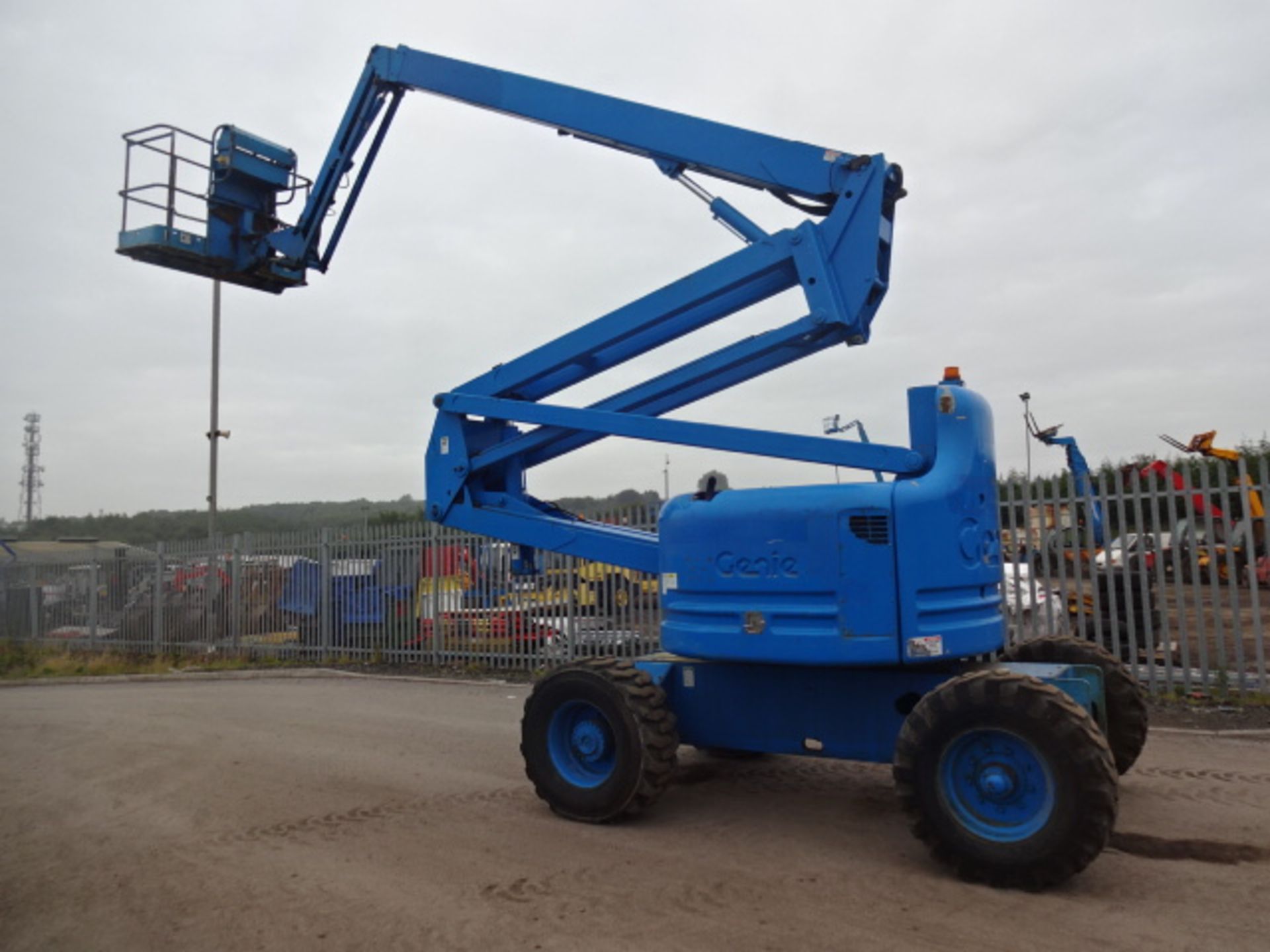 2000 GENIE Z60/34 60' articulated boom lift S/n: Z60-2326 with fly jib (RDL) - Image 10 of 10