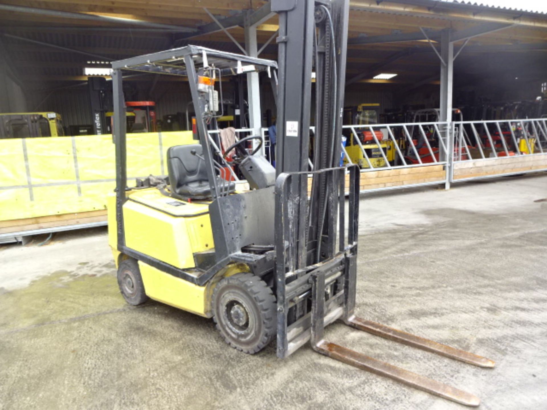 YALE H1.50 1.5t gas driven driven forklift truck S/n: CY0457M with duplex mast & side-shift (RDL)(