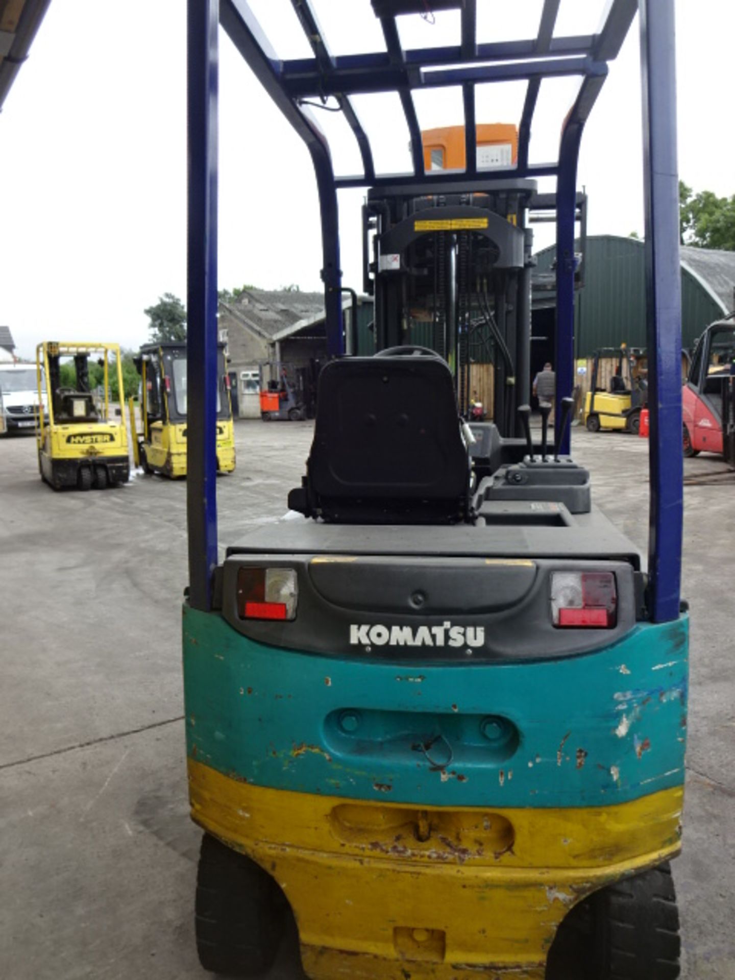 2003 KOMATSU FB20HG-1R 2t battery driven forklift truck S/n: F14018P00127 with triplex free-lift - Image 7 of 8