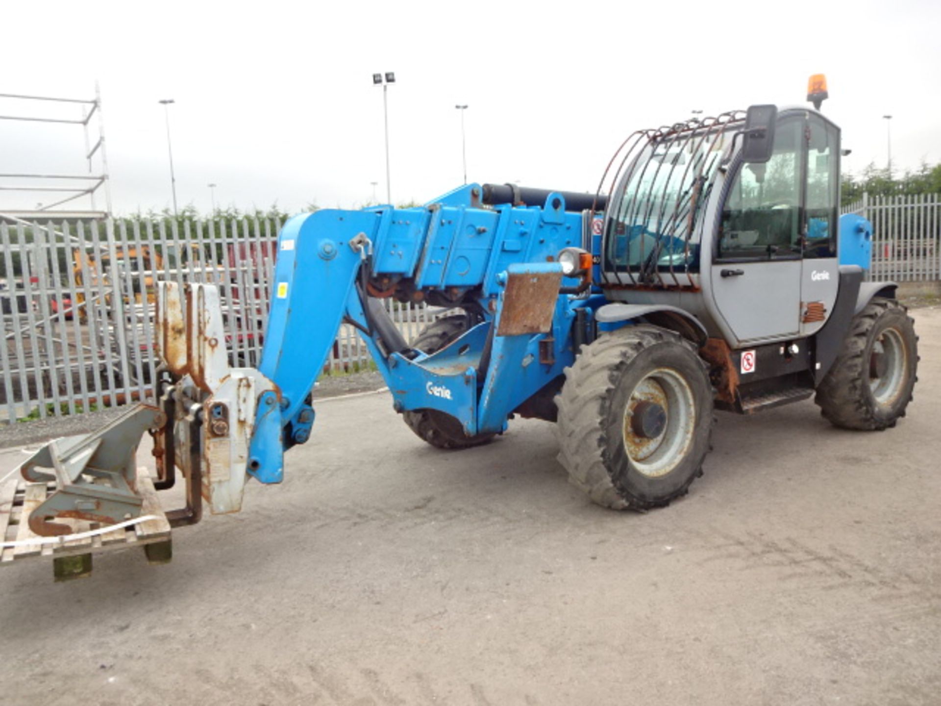 2007 GENIE GTH40-17 Turbo 17m telescopic handler (s/n 18639) (1,500 recorded hours) with sway &