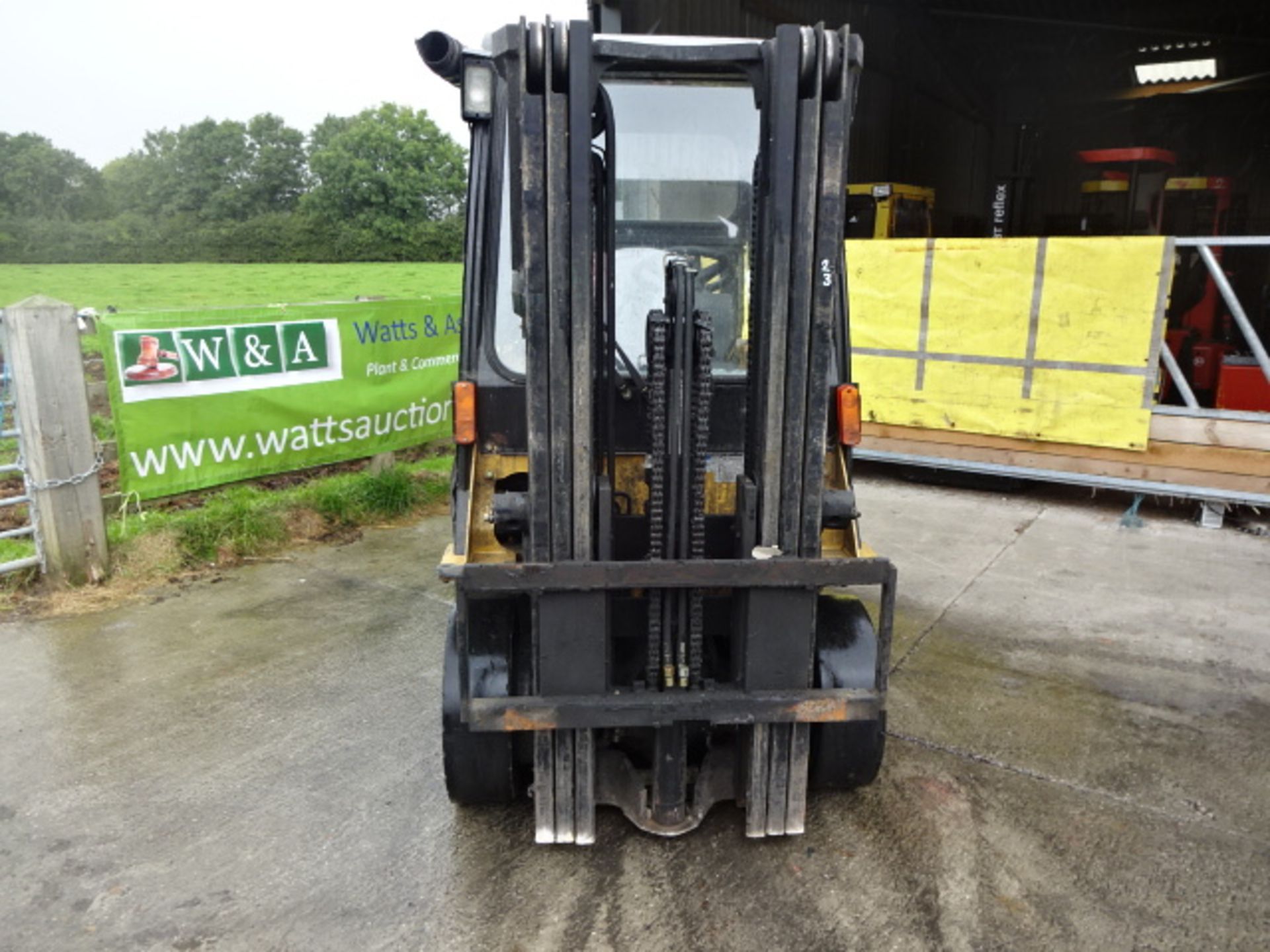 2007 CATERPILLAR GP25N 2.5t gas driven forklift truck S/n: ET17DL51494 with triplex free-lift - Image 2 of 9