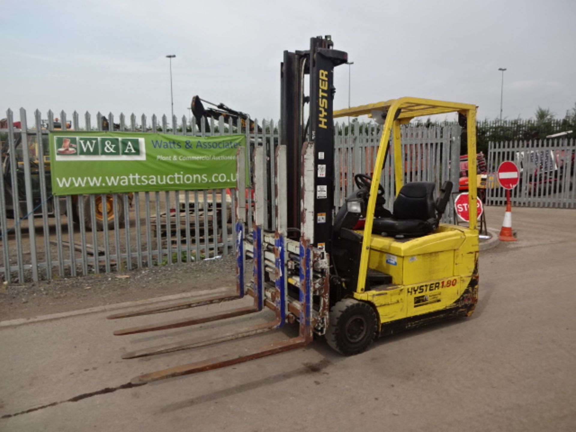 2008 HYSTER J1.8 1.8t battery driven forklift truck (s/n J160A07115F) with duplex mast & CASCADE