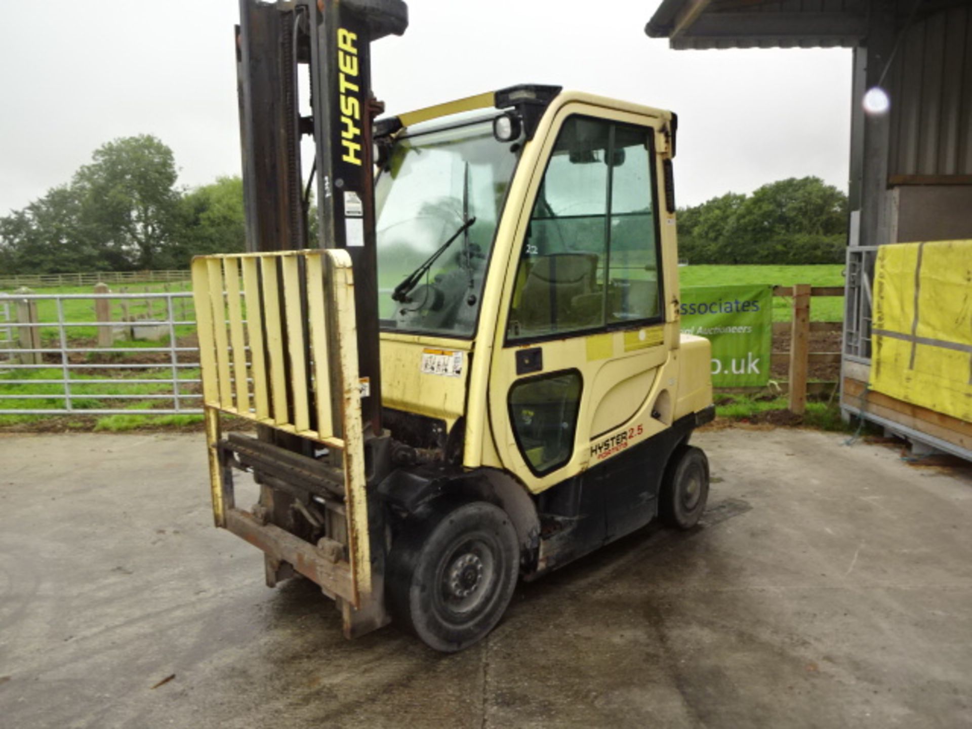 2007 HYSTER H2.5FT 2,5t diesel driven forklift truck S/n: L177B17248E with duplex mast, side-shift & - Image 3 of 8