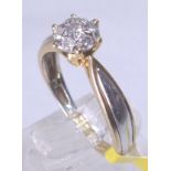 DIAMOND CLUSTER RING. 18 ct yellow and w