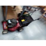 Mountfield 16" power driven lawn mower with Honda GCV135 engine