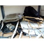 Quantity of mixed ladies fashion handbags