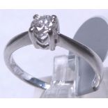 18 CT DIAMOND SOLITAIRE RING.