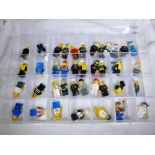 LEGO MINIFIGURES.